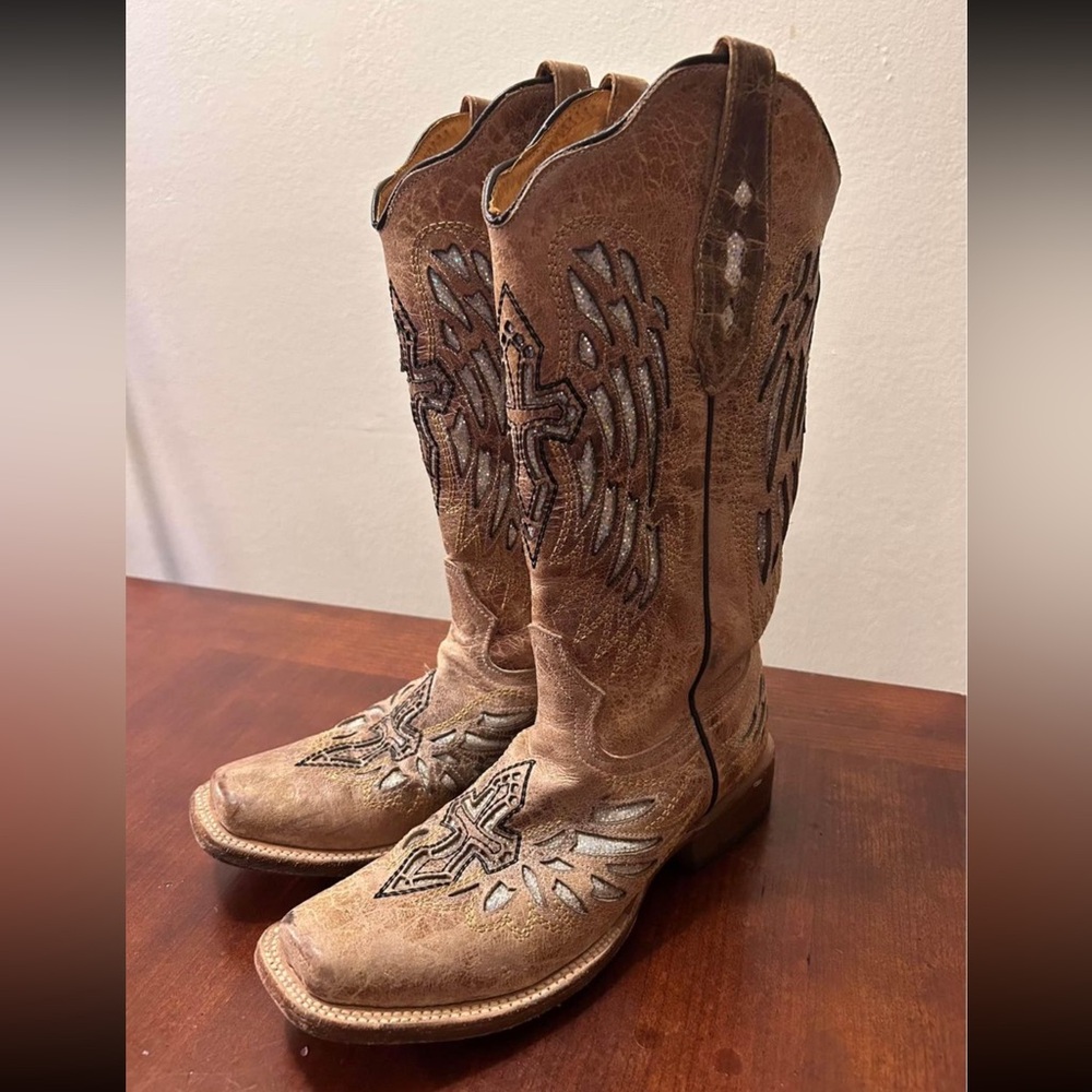 Women’s boots 8D